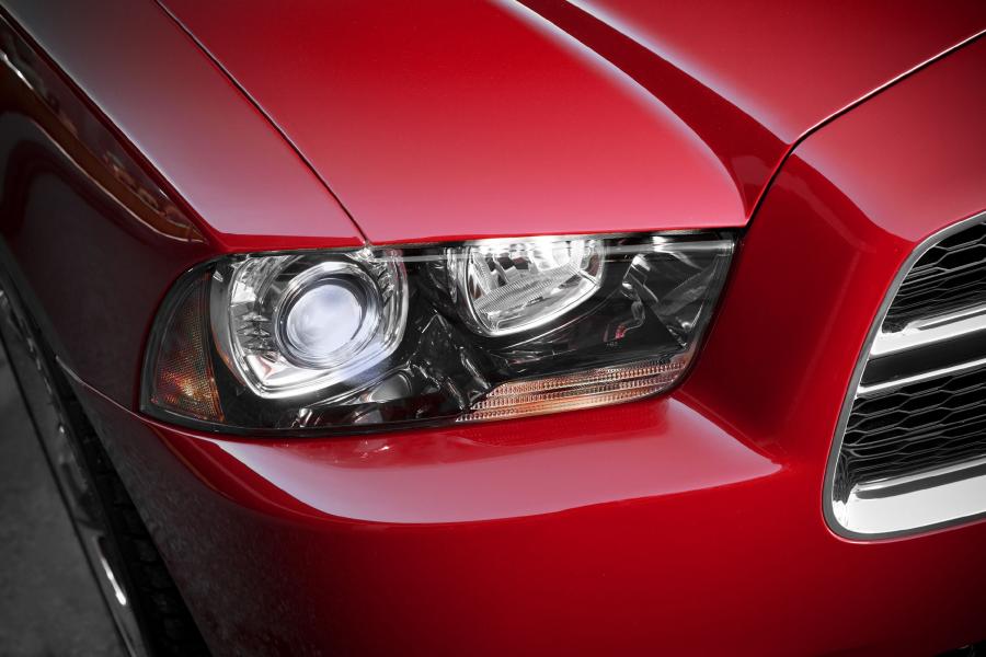  Dodge Charger 2011 года  (фото 58 из 87)